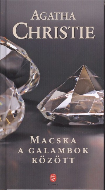 Macska a galambok között