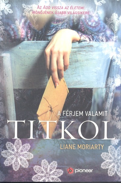 A FÉRJEM VALAMIT TITKOL