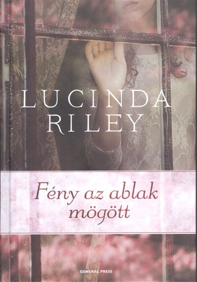FÉNY AZ ABLAK MÖGÖTT